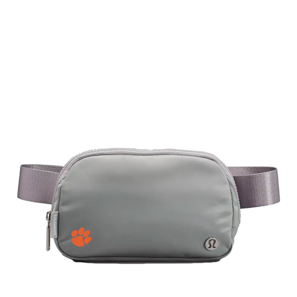 lululemon everywhere belt bag dark chrome Clemson lululemon Silver Everywhere Belt Bag