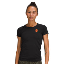 Clemson lululemon Women's Curvy Swiftly Tech Short Sleeve Shirt 2.0 - BLACK